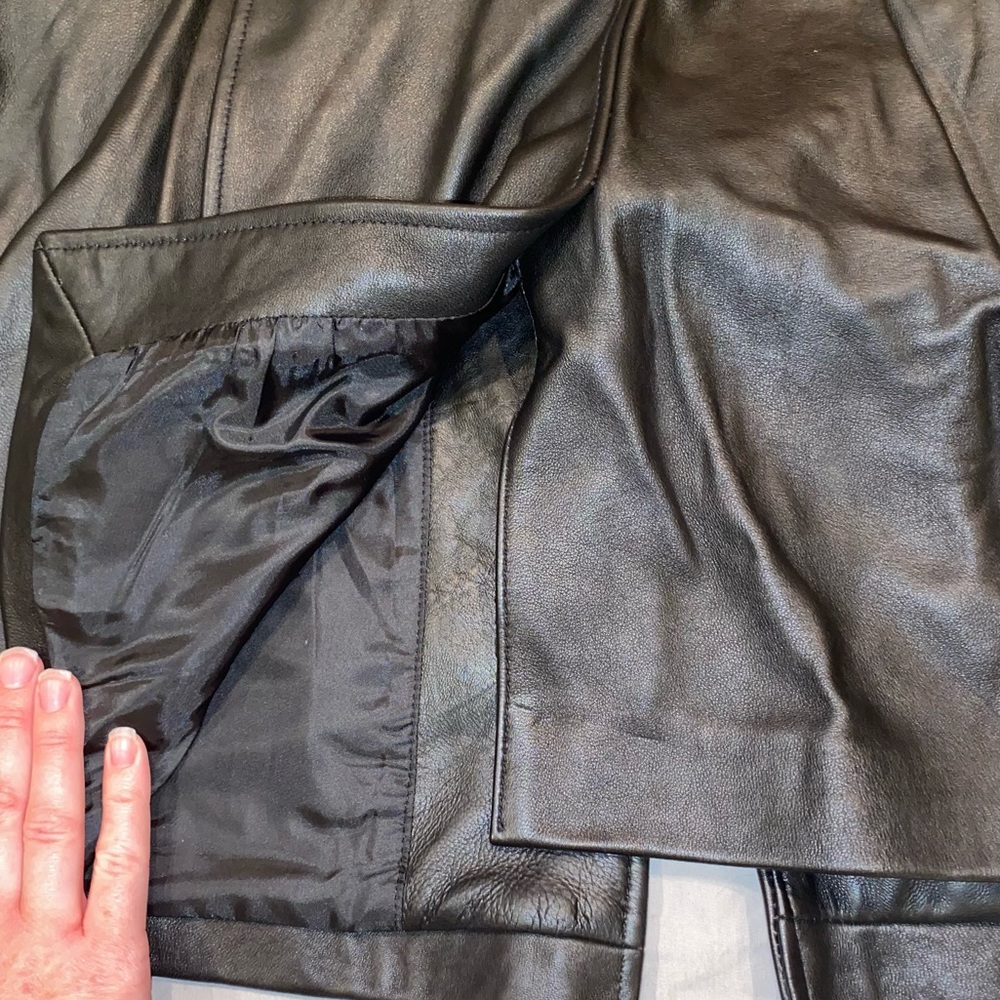 Wilson’s Black Genuine Leather Jacket - Picture 6 of 9